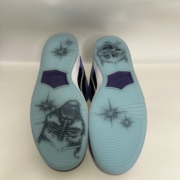 Hayley Wilson x Nike SB Dunk Low “Court Purple” - Picture 5 of 6